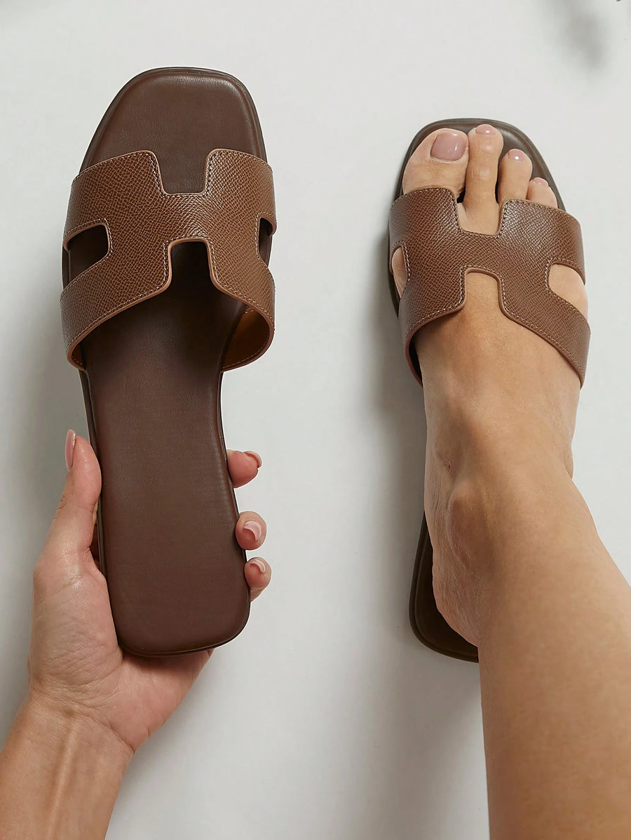 Flat Trap - Low Hermes Brown