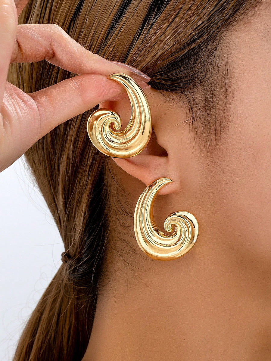 Round Alone Earring
