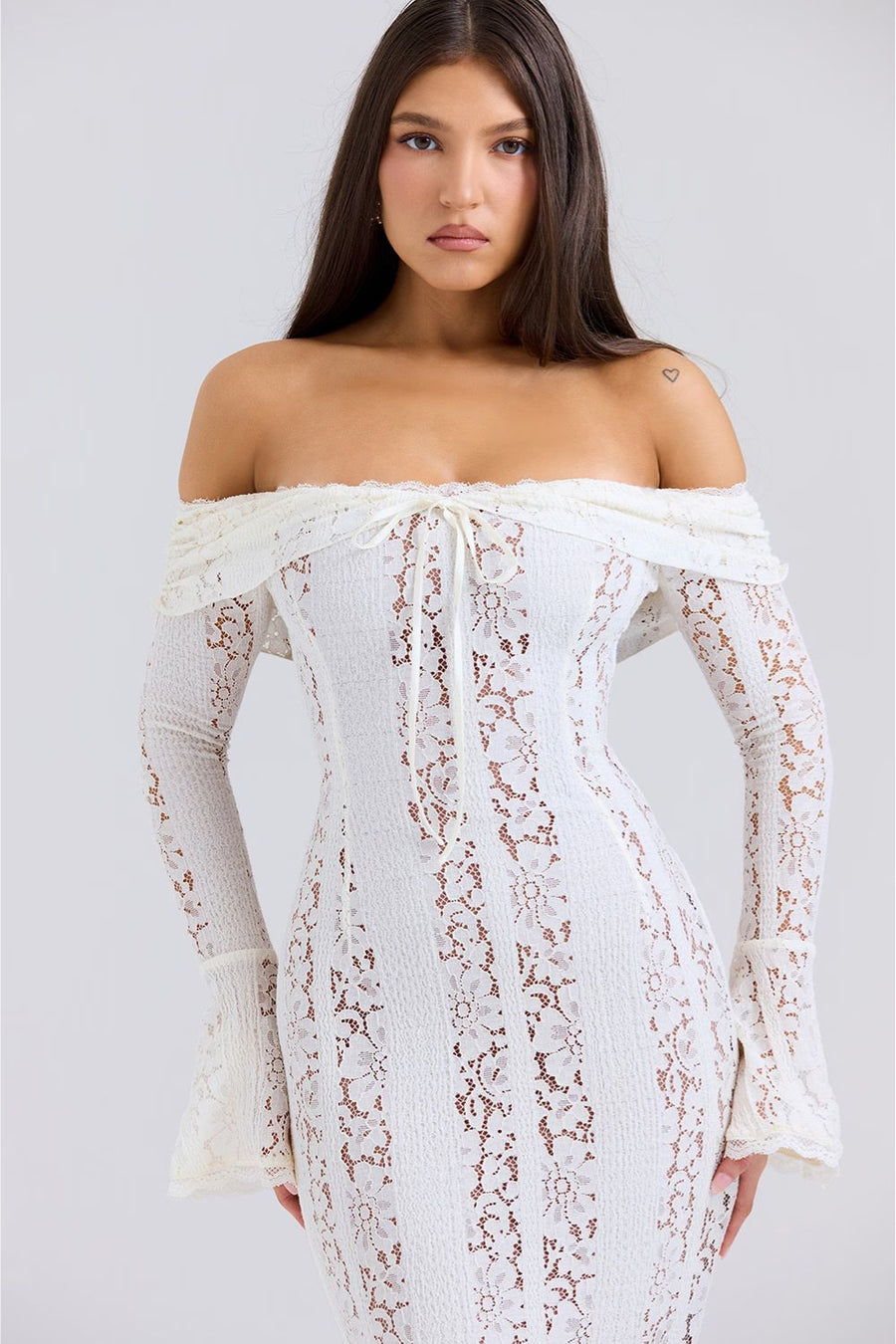 Robe Aleesha