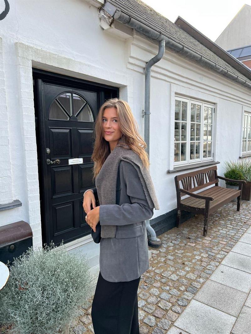 Gray Oversized Blazer