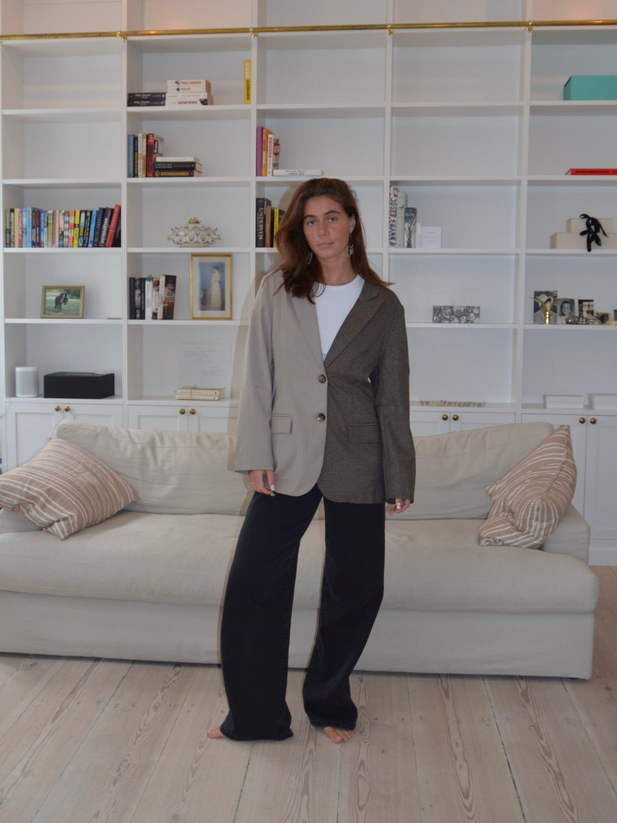 Two-Tone Oversized Blazer